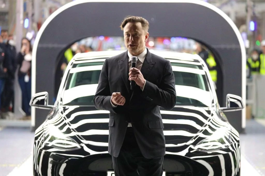 Cybercab Robotaxi Elon Musk calls out the UAW for embezzling money from its workers Elon-Musk-3