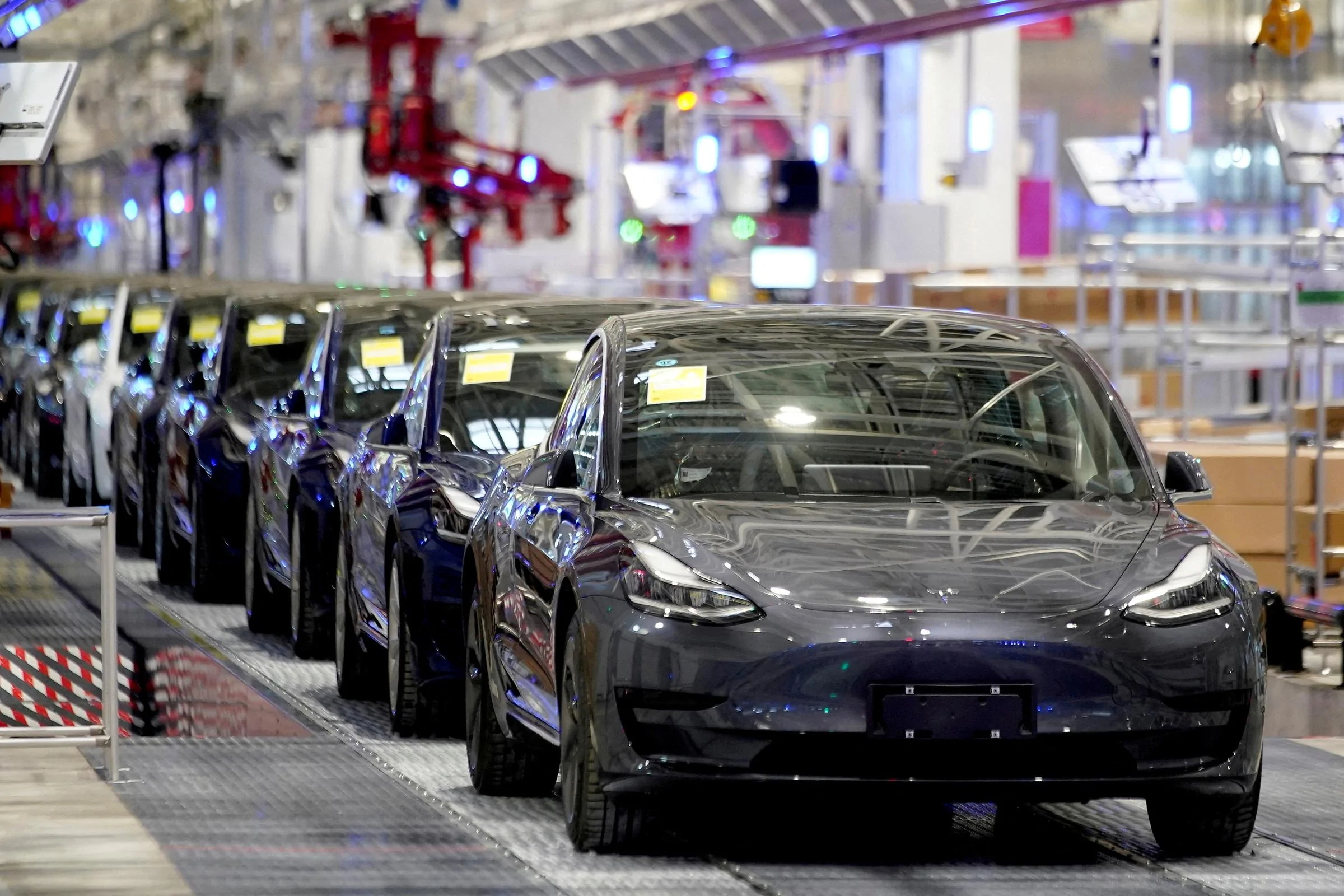 Cybercab Robotaxi Tesla halts production at Shanghai plant due to supply issues EF6FEEYMGNKTHIESD6N7DEMJJA