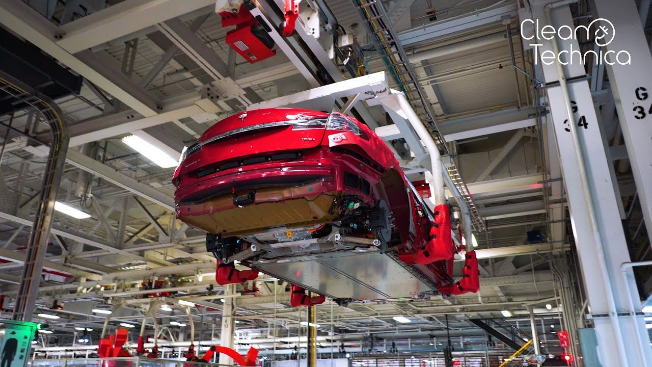 Cybercab Robotaxi Elon Musk: “Tesla’s Long-Term Competitive Advantage Will Be Manufacturing” wait-what-cleantechnica-is-launc