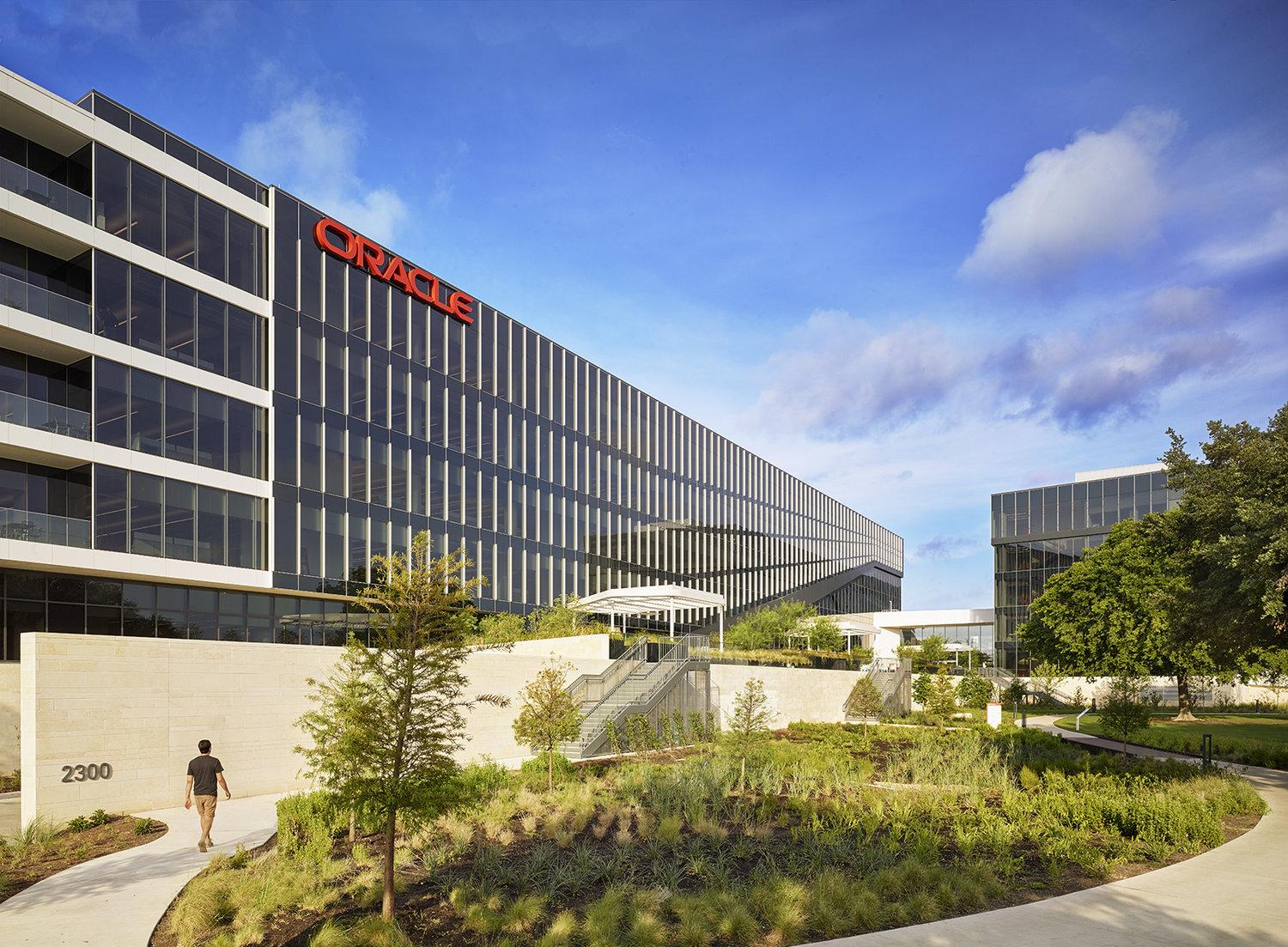 Cybercab Robotaxi Update: Tesla, Apple, Google and Samsung in Austin WestEnd1156584+1