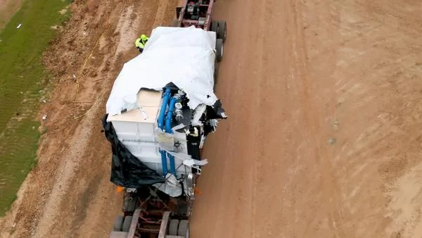 Cybercab Robotaxi Tesla Giga Texas Takes Delivery of STØTEK Aluminum Melting Furnace for Giga Press, Production Nears 8_687ea38a-a5c6-4fe6-ba22-f6d609342a2e_600x600