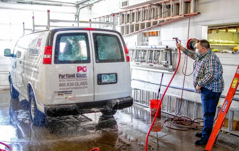 Cybercab Robotaxi N.H. firm plans to plunge into electric vehicles, with 12,600 electric vans merchantsauto-cm-020821-ph3