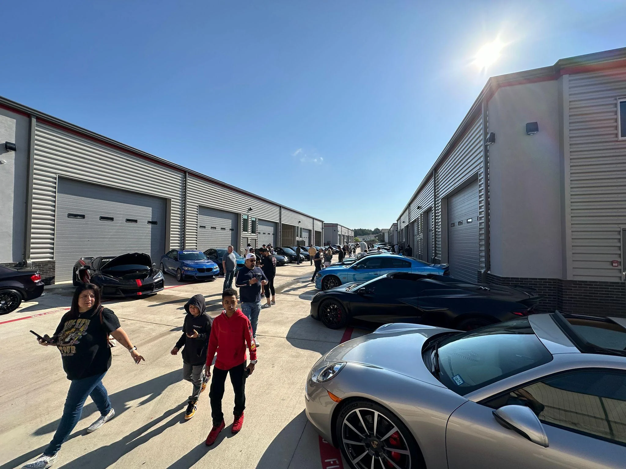 Cybercab Robotaxi ⚡ Calling Houston TX area Cybertrucks! PHOTO-2024-03-23-10-06-01