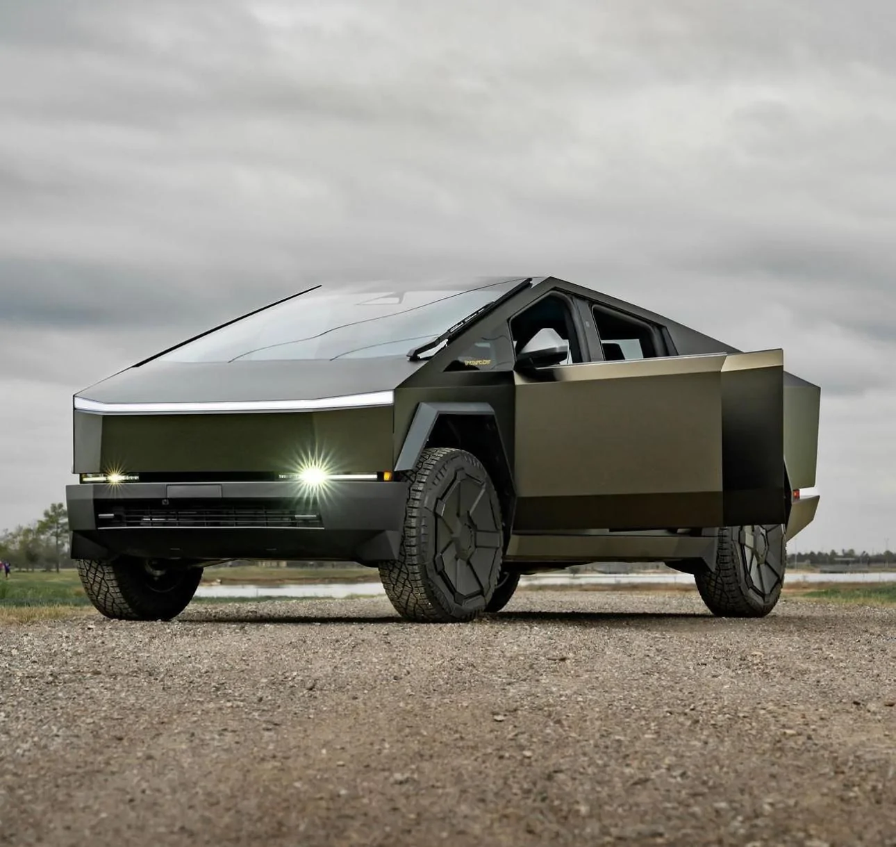 Cybercab Robotaxi ⚡ Calling Houston TX area Cybertrucks! IMG_7662