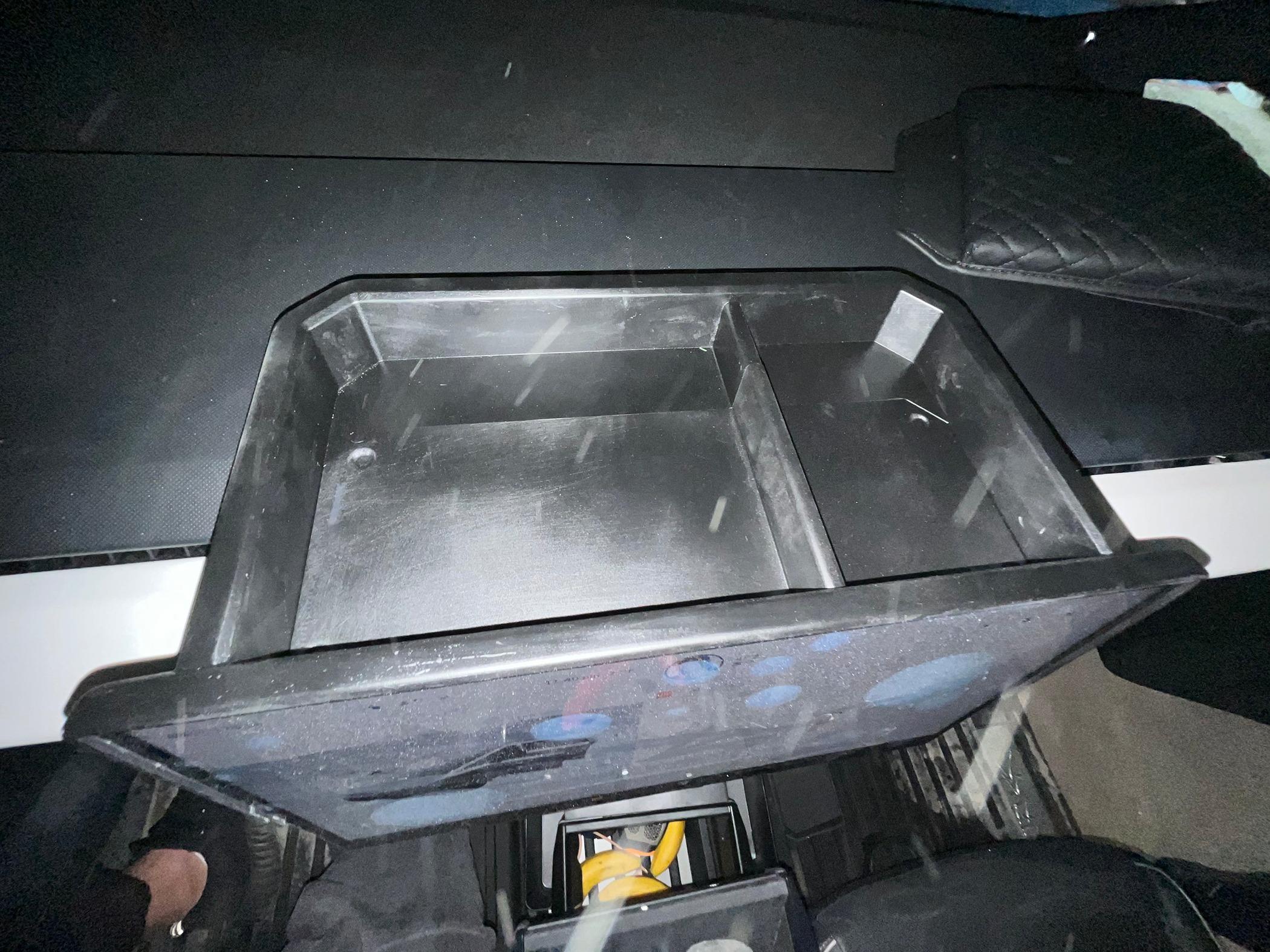 Cybercab Robotaxi ELECFRESH | Product Testing | The Cybertruck Dash Storage Tray IMG_1738
