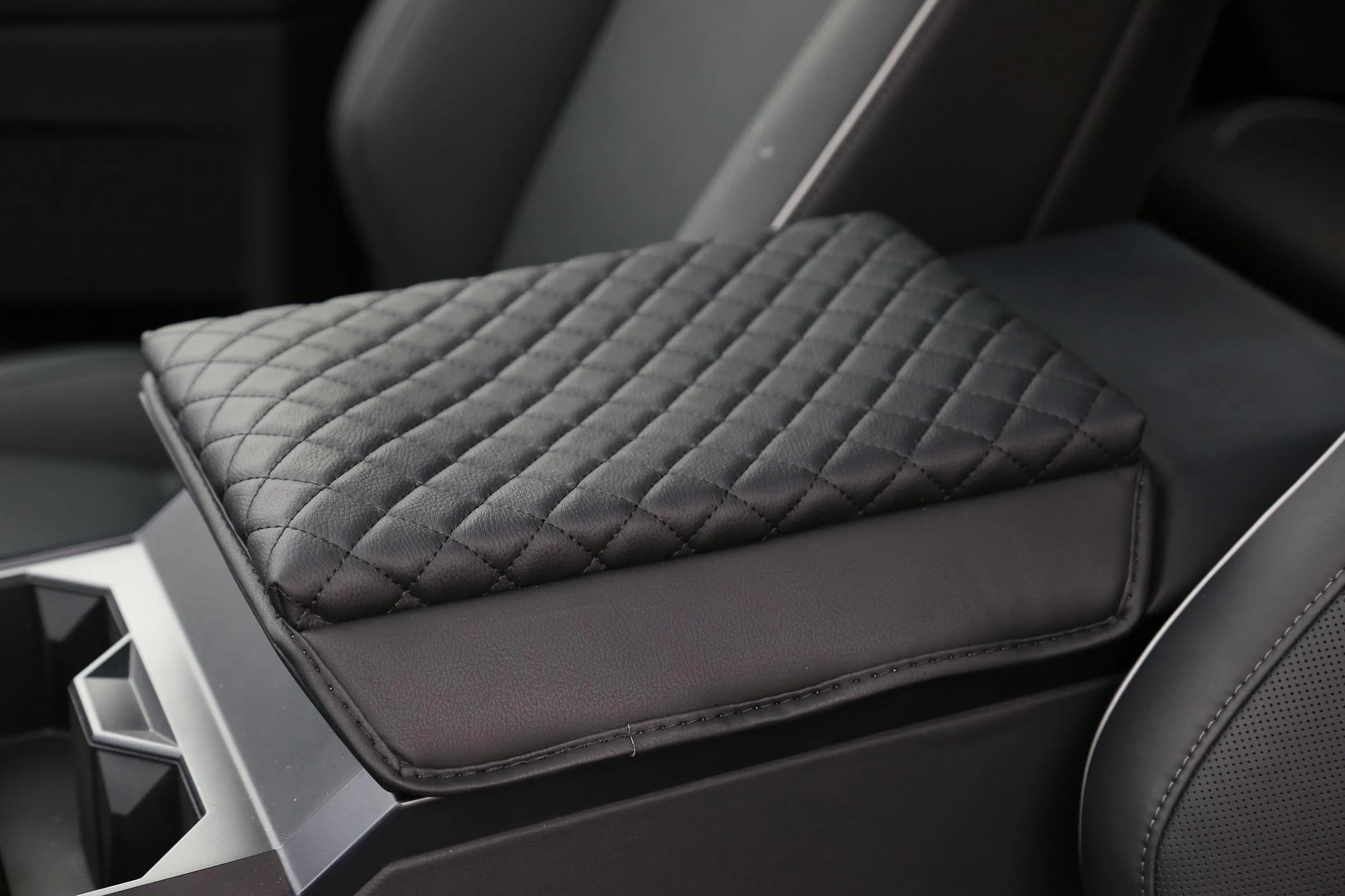 Cybercab Robotaxi ELECFRESH | Product Testing | The Cybertruck Arm Rest Cover Solutions IMG_6041