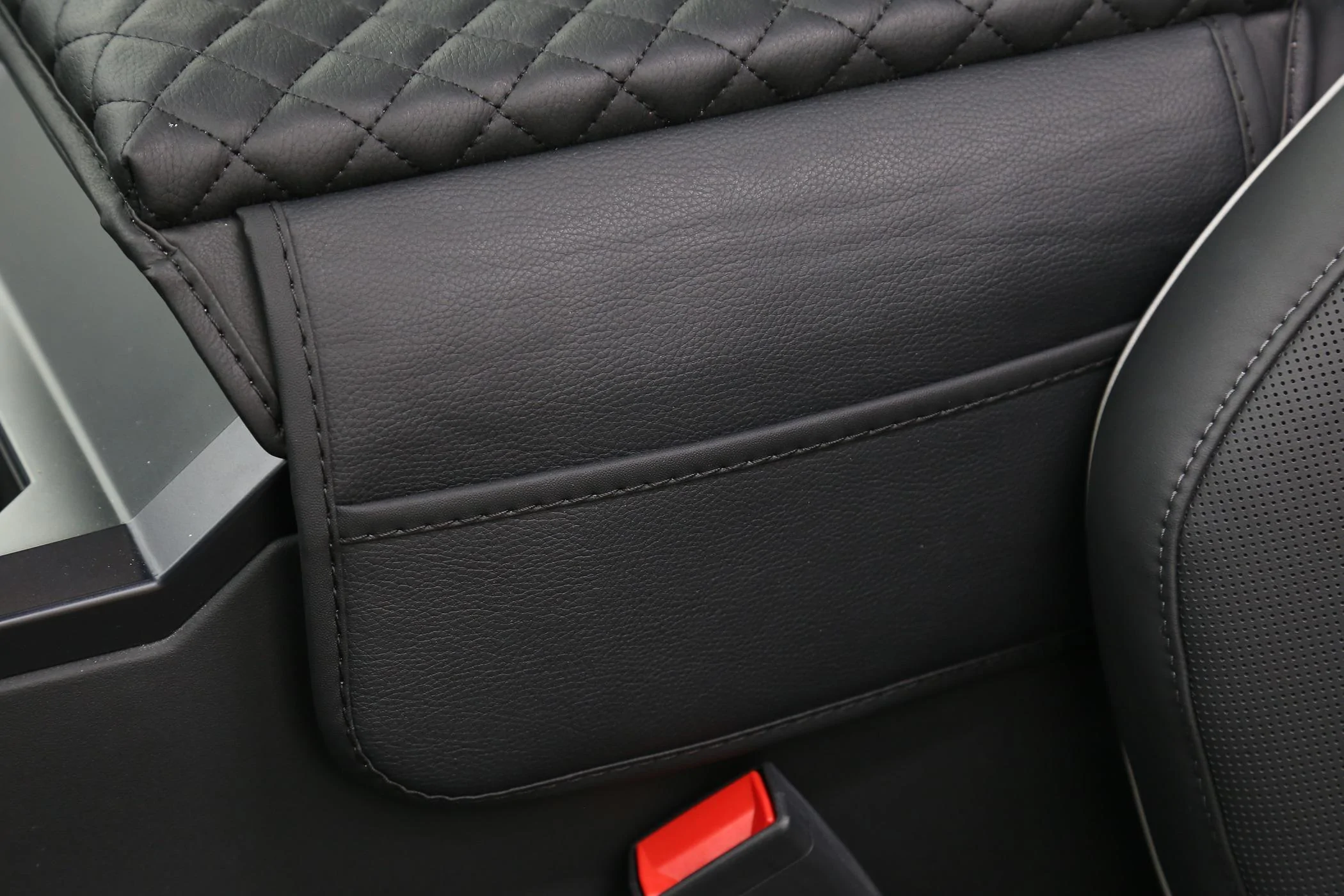 Cybercab Robotaxi [Elecfresh] Promotion For Armrest Cover! IMG_5835