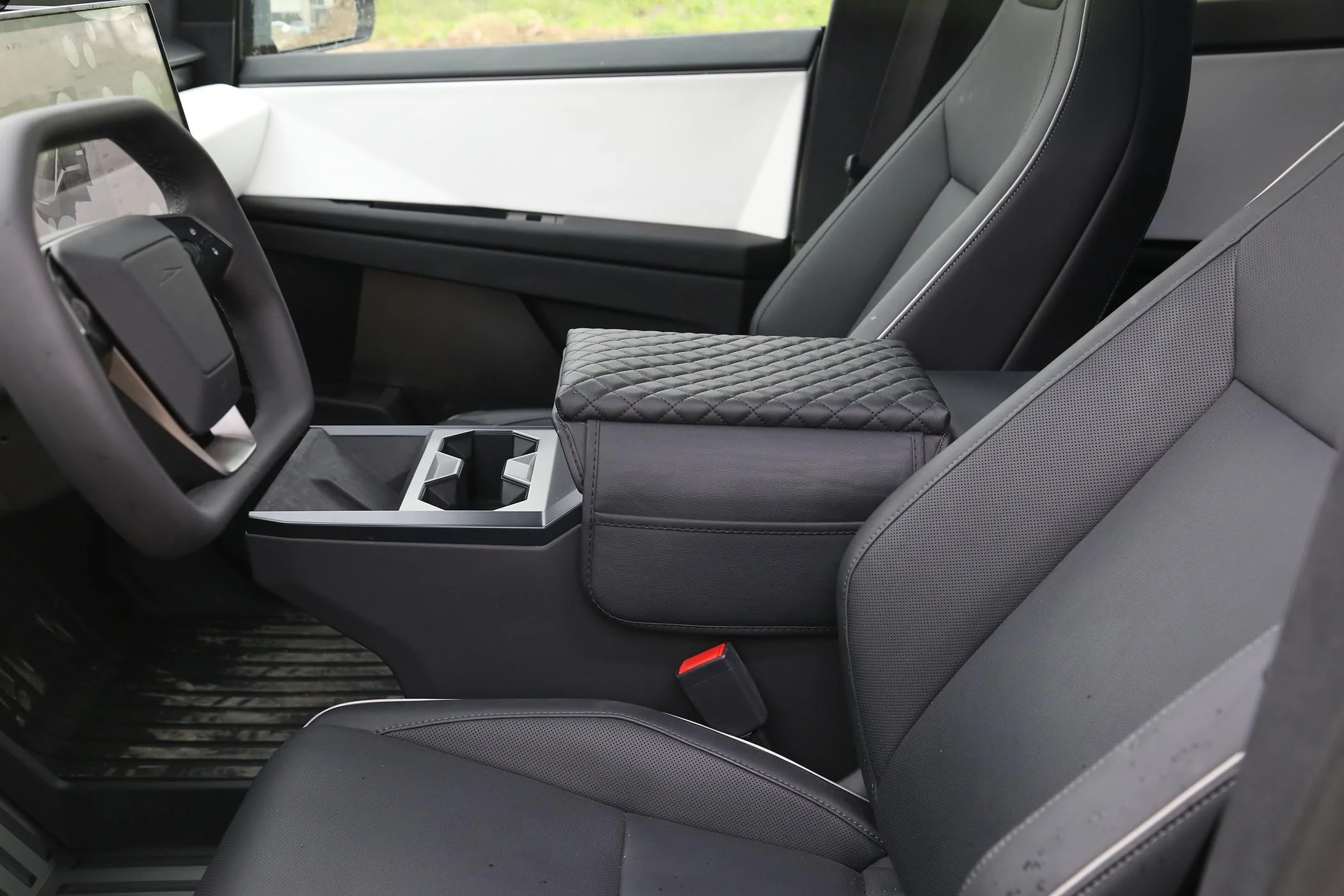 Cybercab Robotaxi [Elecfresh] Promotion For Armrest Cover! IMG_5843