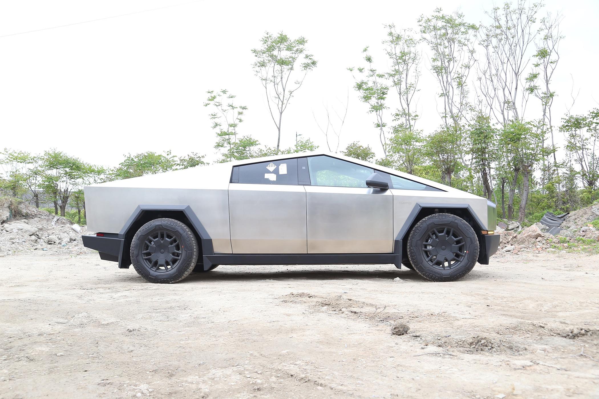 Cybercab Robotaxi [Elecfresh] Promotion For Mud Flaps IMG_5807