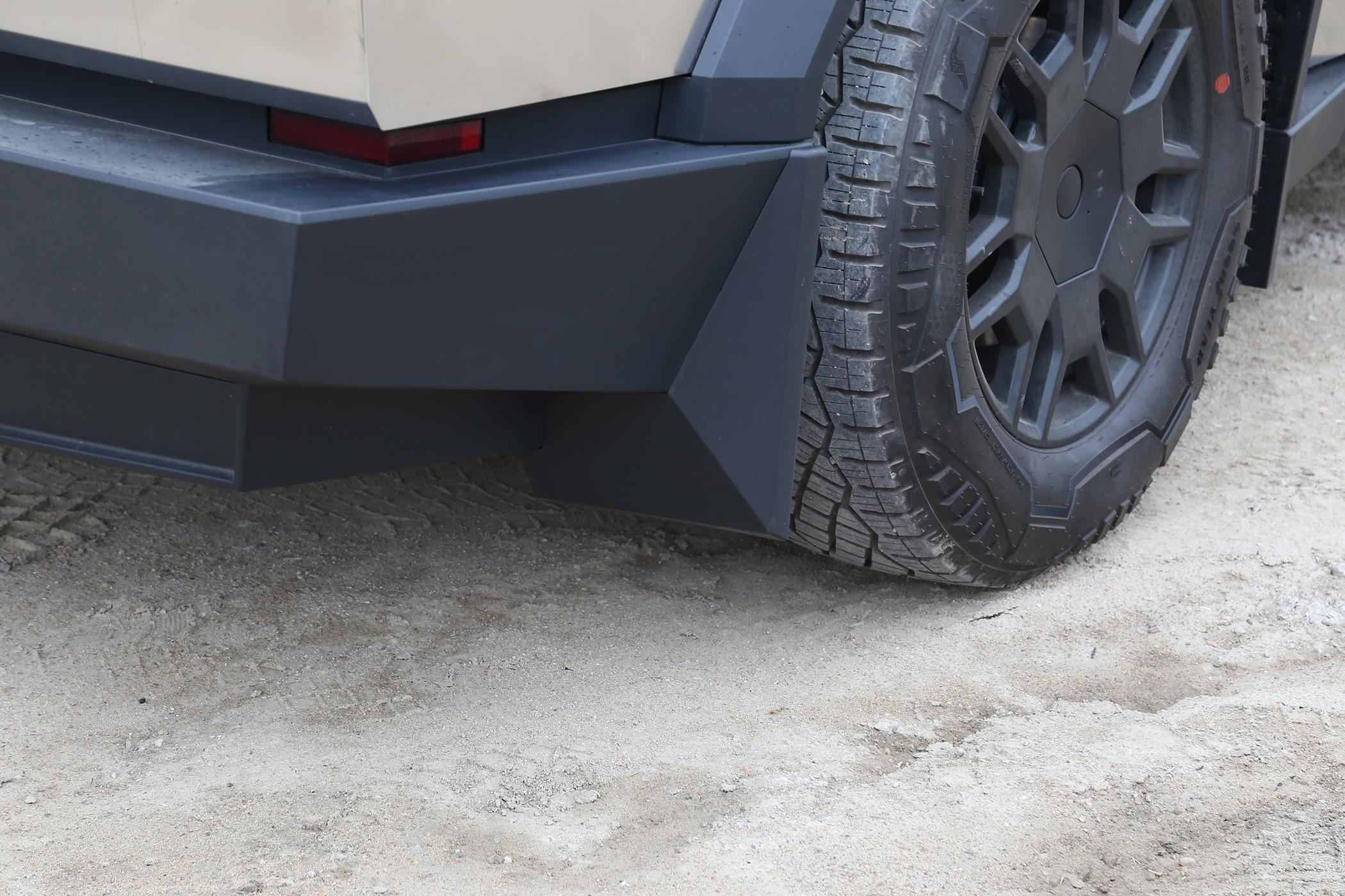 Cybercab Robotaxi [Elecfresh] Promotion For Mud Flaps IMG_5811