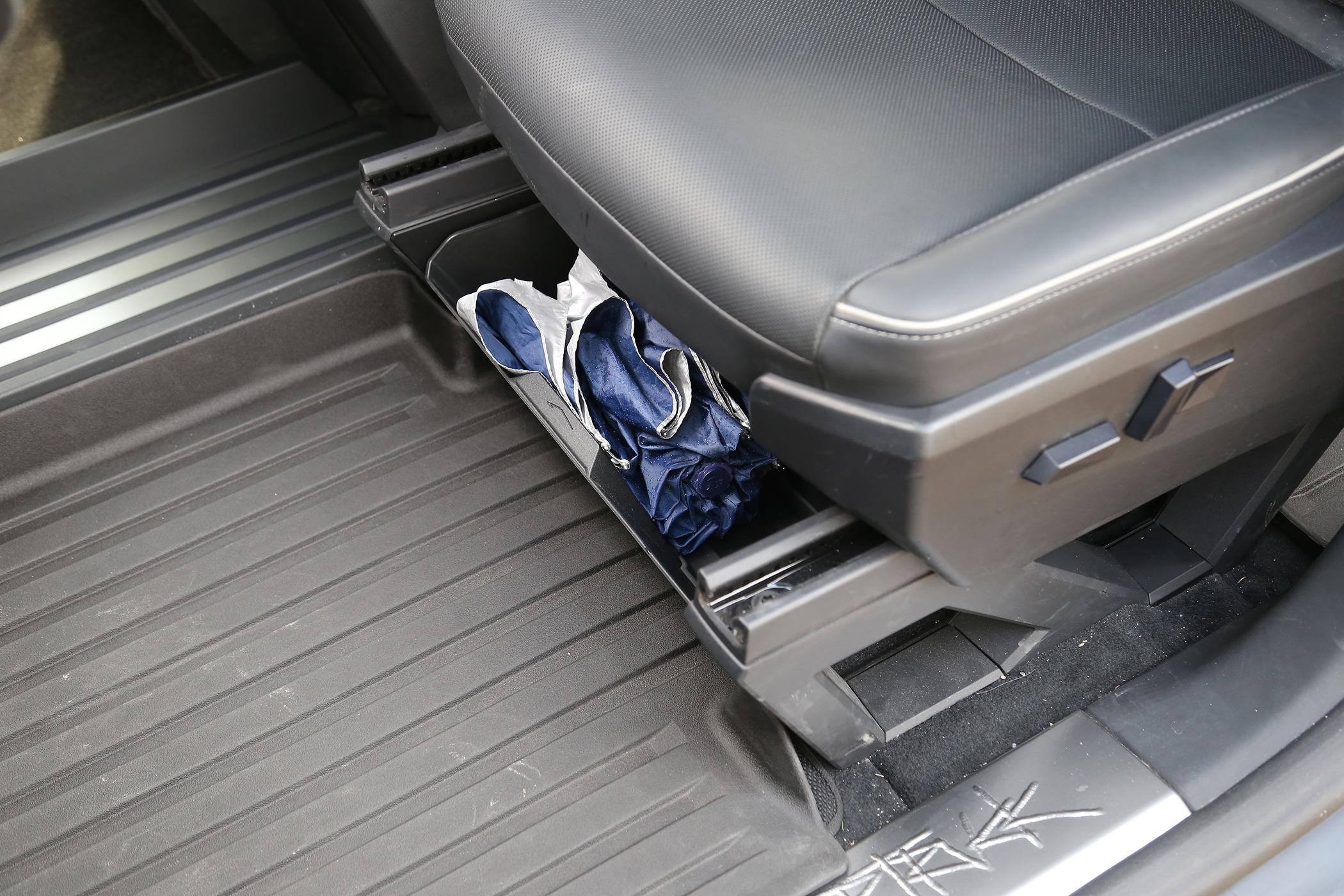Cybercab Robotaxi [Elecfresh] Promotion For Front Under Seat Storage Box IMG_4273