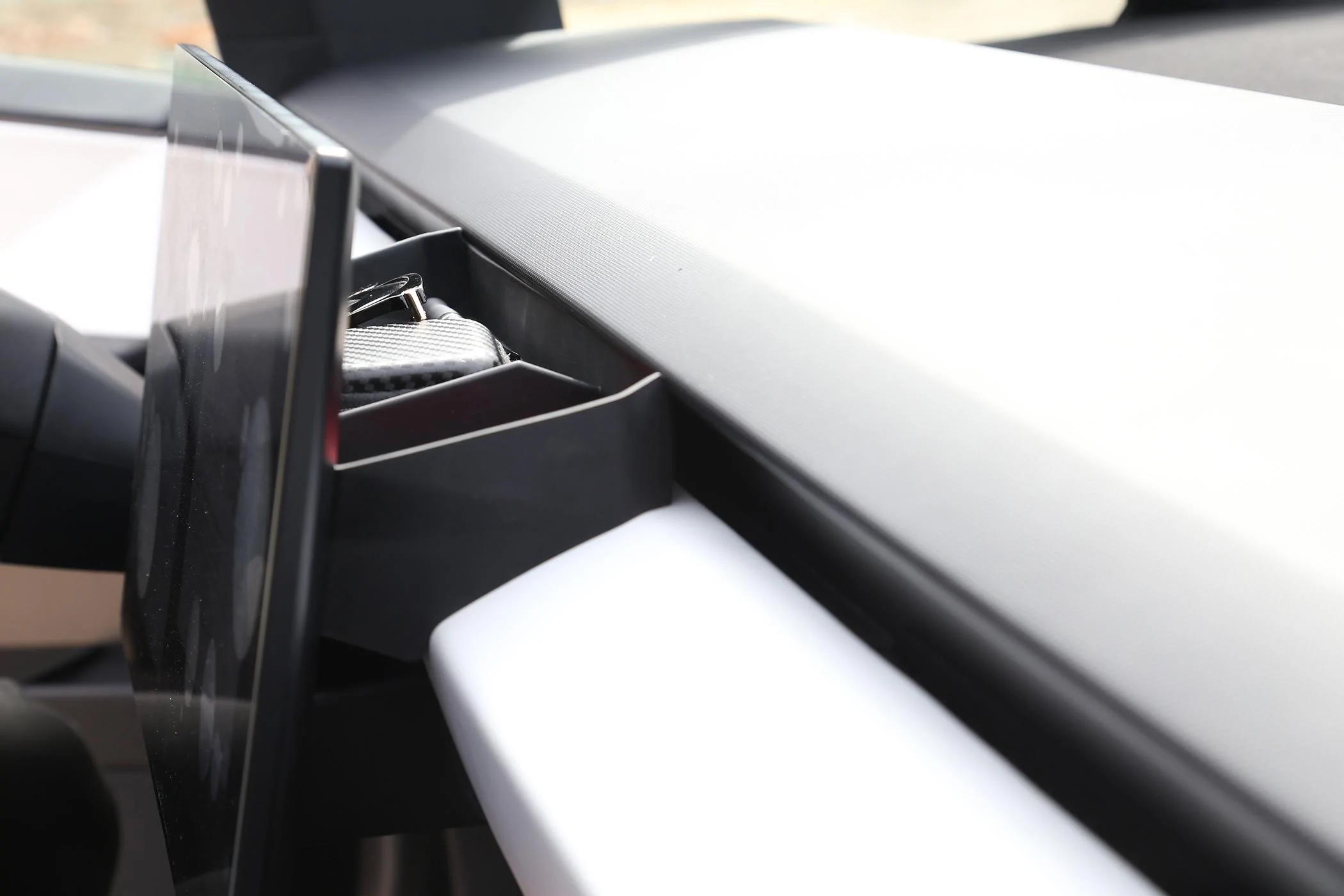 Cybercab Robotaxi [Elecfresh] Promotion For Dashboard Tray IMG_4421