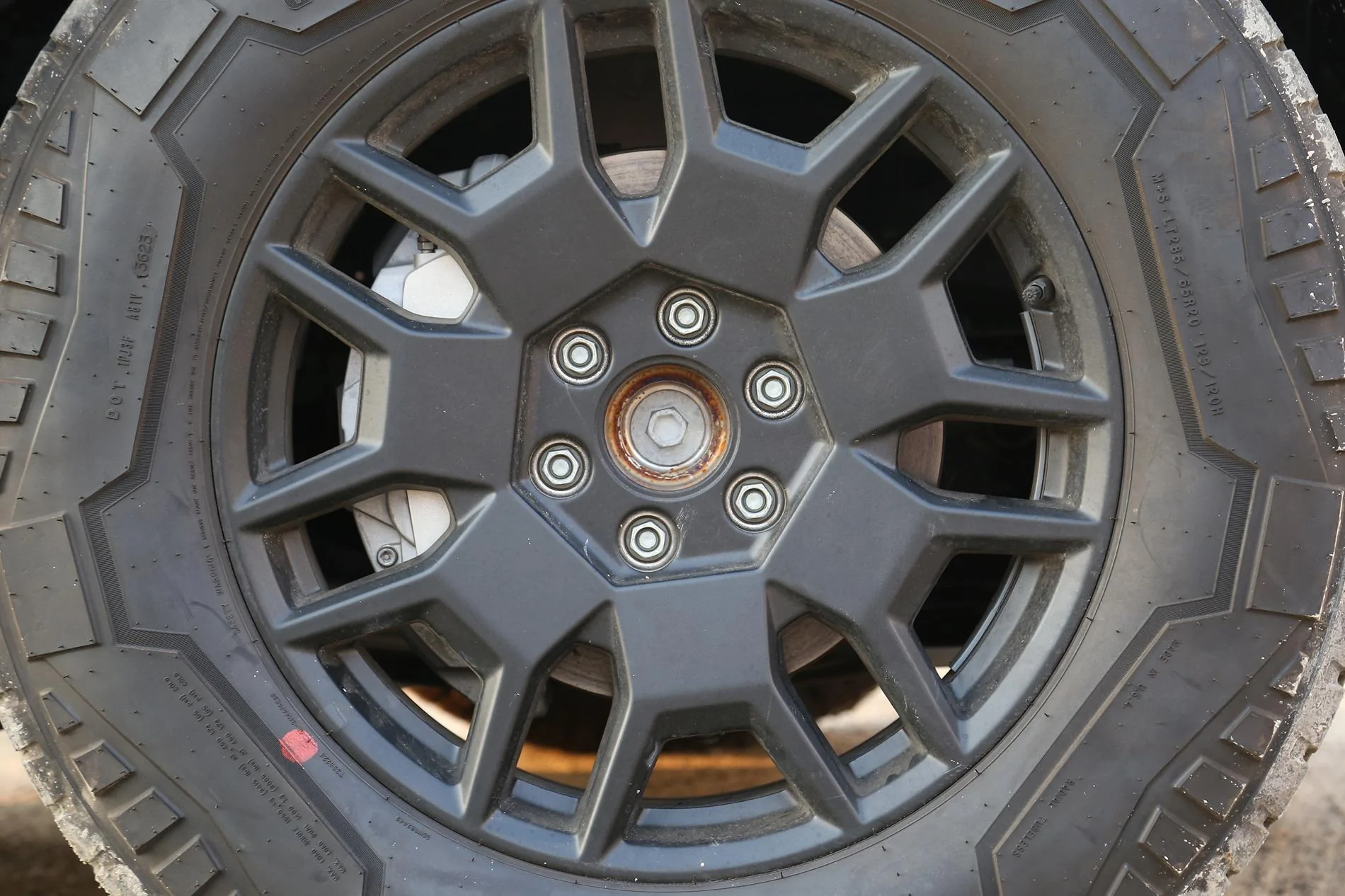 Cybercab Robotaxi Amazon Prime Day Shopping Guide One: Wheel Hub Caps IMG_0222