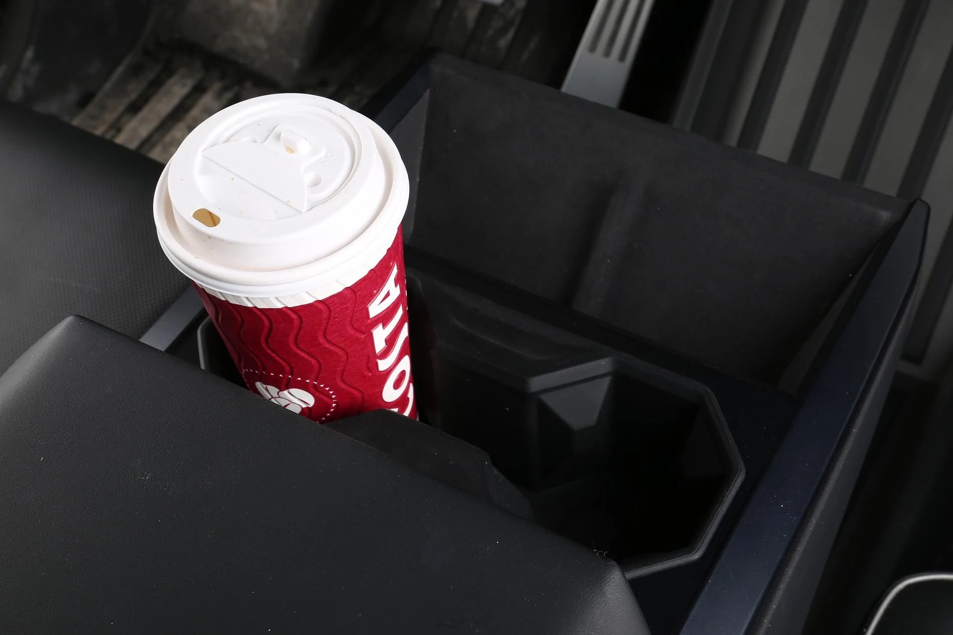 Cybercab Robotaxi Amazon Prime Day Shopping Guide Three: Wireless Charging Pad & Cup Holder IMG_6214