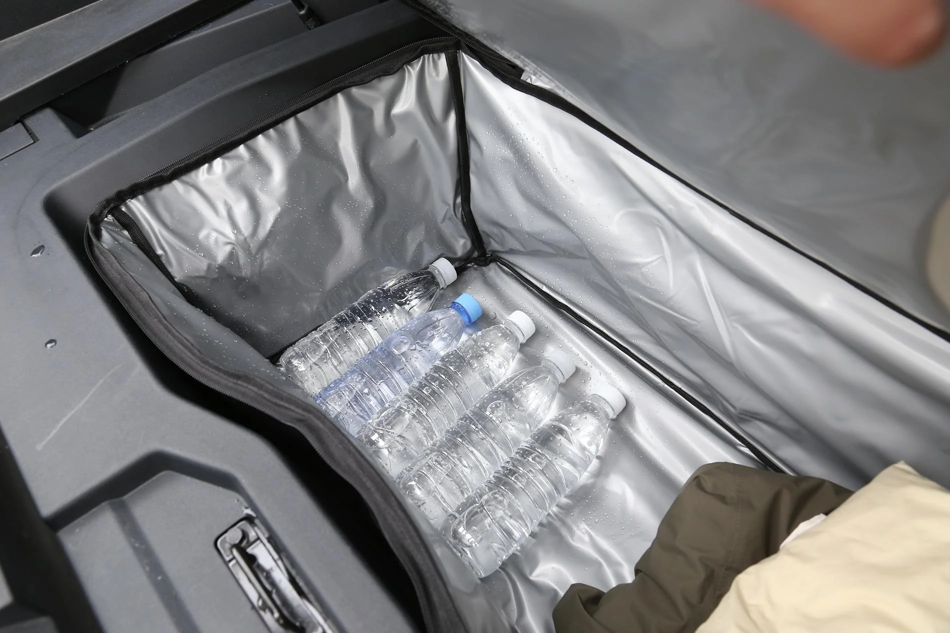 Cybercab Robotaxi Amazon Prime Day Shopping Guide Four: Storage, Cooler Bag, Protective Cover IMG_5131