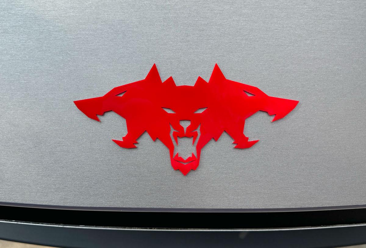 Cybercab Robotaxi ⚜️ Mirrored gold and gloss red Cyberbeast emblems now available emblem-red-front