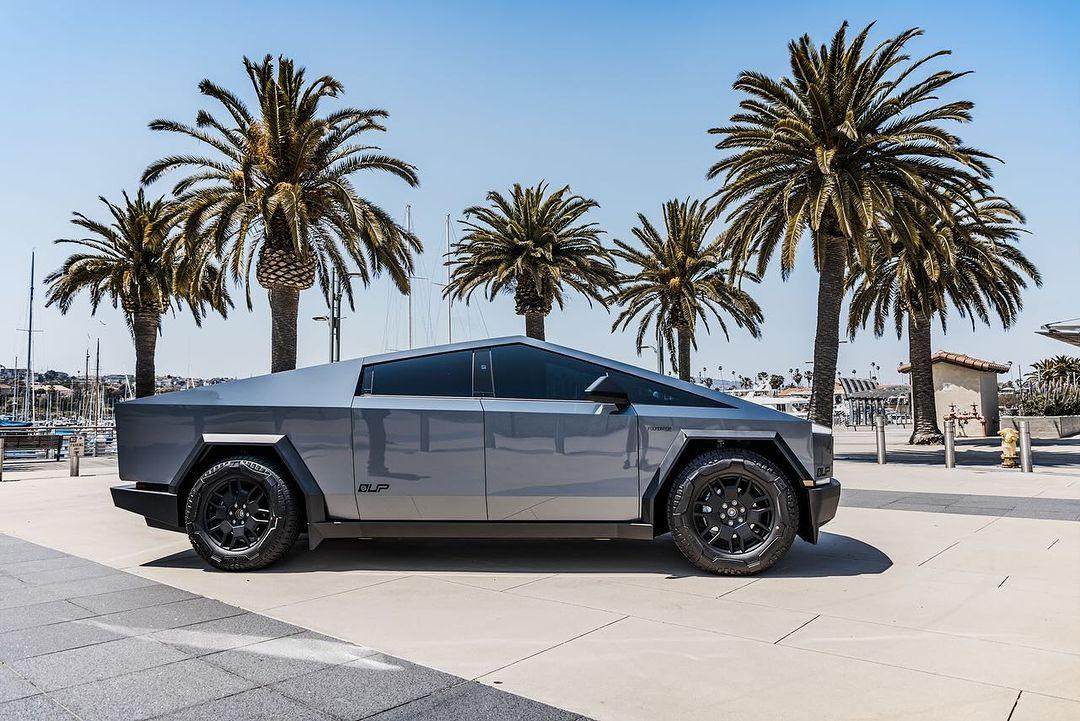 Cybercab Robotaxi ? (Pure PPF) Gloss Bullet Paint Protection Film wrapped by Bulletproof Auto Spa! 436139971_18266926843234437_3928361592654934685_n