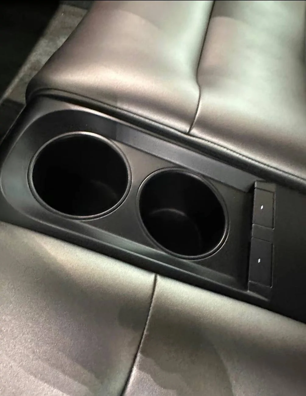 Cybercab Robotaxi First Cybercab appearance at a Tesla store! (Santana Row, San Jose) Cybercab interior photos5