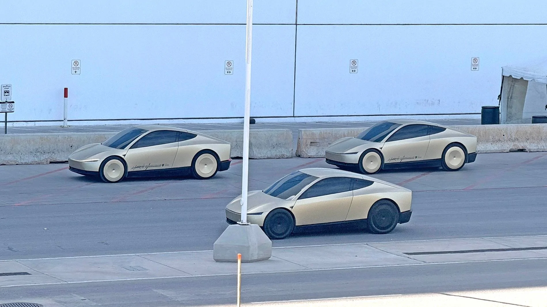 Cybercab Robotaxi There's 6 Cybercabs driving around Giga Texas now cybercabs giga texas