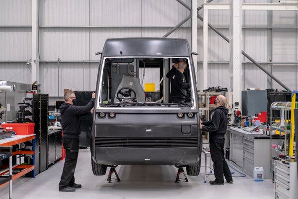 Cybercab Robotaxi Arrival Developing Electric Vehicles Without Assembly Line _4bd8b8c5-342e-438d-9b16-d4c0e6dbe18f-articleLarge