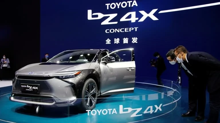 Cybercab Robotaxi Can Japan and Toyota win the solid-state battery race? 86_RC2SYM9MBNH6_RTRMADP_3_AUTOSHOW-SHANGHAI-TOYOTA