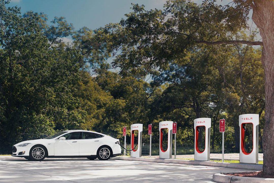 Cybercab Robotaxi ACCORDING TO BLOOMBERG, SALES OF FOSSIL-FUEL VEHICLES HAVE ALREADY PEAKED supercharger.0.0.1457717386.0