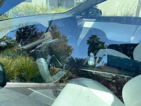 Cybercab Robotaxi Tesla Model S with tilting display spotted in the wild model-s-tilt-screen-5-494x370