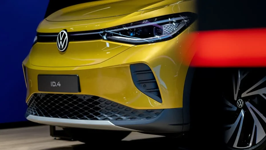 Cybercab Robotaxi Tesla is setting the bar for electric vehicles, VW CEO admits 491-gettyimages-1229292764-20090101201026-99-89616