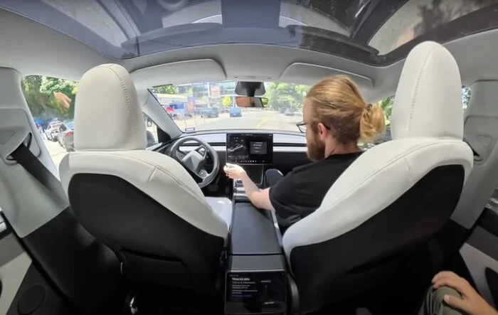 Robotaxis will be safety driver-less by end of the year