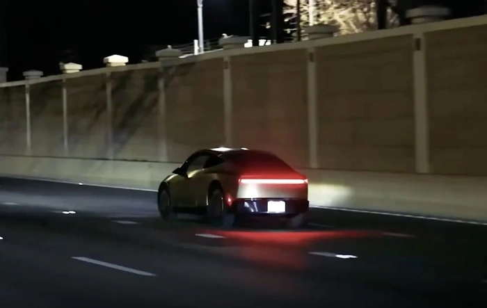 Cybercab night time sightings & look at 21" screen